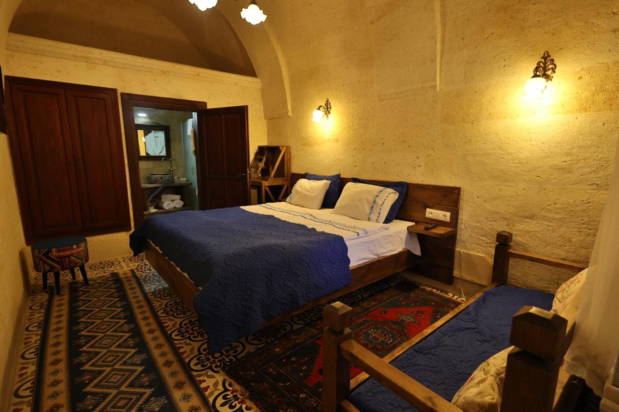 Demisos Caves Hotel Urgup Exterior photo